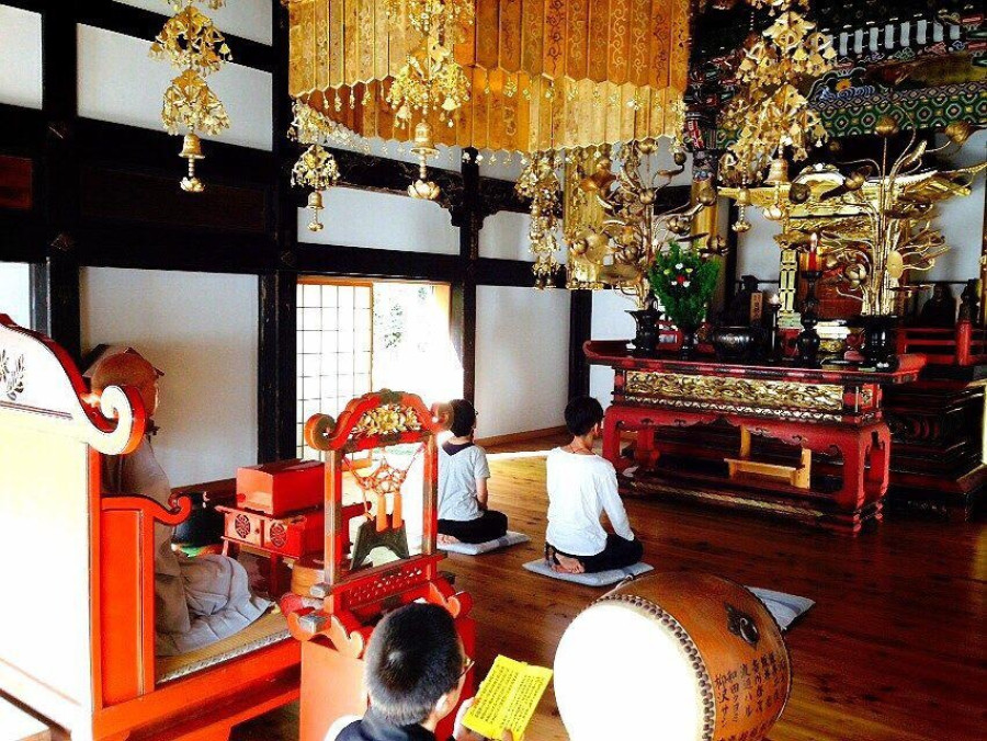 Overwhelmingly scenic! Kakudasan Myokoji Temple 'morning service'.